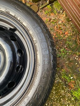 Pneu i s disky 185/60 R14 - 3