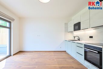 Pronájem novostavby bytu 2+kk s terasou a venkovním parkovac - 3