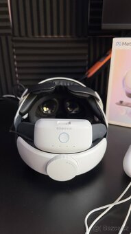 VR Meta Quest 3 - 128 GB s BOBOVR popruhem - 3