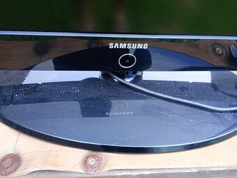 Pěkná televize Samsung - 3