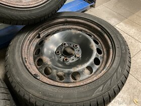 BMW X1 zimní sada R17 5x120 runflat orig. poklice - 3