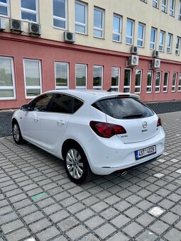 Opel Astra 2.0cdti/121kw, Cosmo, pěkný vůz - 3