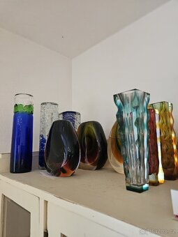Sbírám STARÉ VÁZY, RETRO FIGURKY, SOŠKY, HUTNÍ SKLO - 3