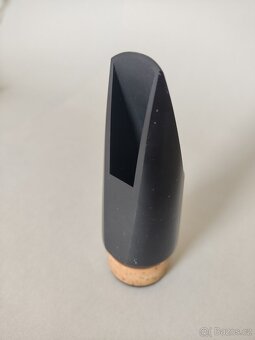 Prodám novou hubici na basklarinet Vandoren BD5 - 3