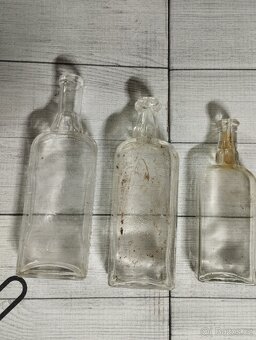 Staré lékárenské lahvičky značené - 3