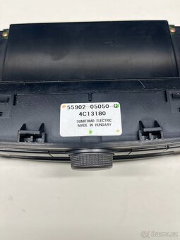 //Panel ovládaní klimatizace Toyota Avensis T25// - 3