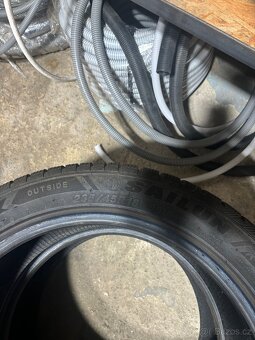 235/45R18 98W, Sailun zimní - 3