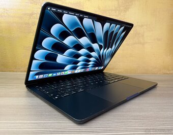 MacBook Air 13" 2022 M2 8GB 256GB Temně Inkoustový - 3