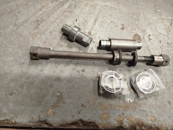 Čz 150 osa kola - 3