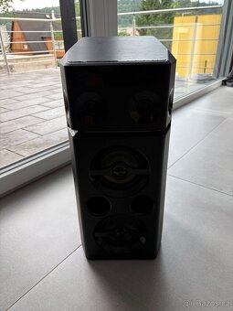 Prodám kvalitní bluetooth reprobednu Panasonic SC-UA30. Výko - 3