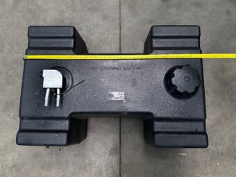 Palivová nádrž - plastová - 3