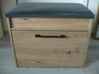 předsínová stěna - 3