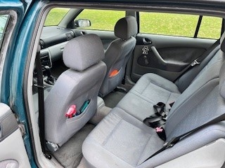 Škoda Octavia kombi 1.6 r.v. 2000 - 3