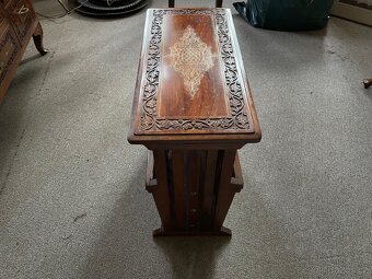 Stojan na noviny - 3