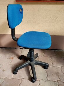 dětská židlička na kolečkách - 3