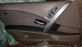 Krásný hnědý interiér BMW E60 - 3