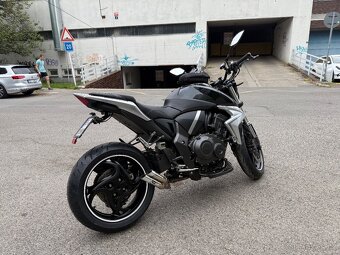 Honda CB1000R - 3