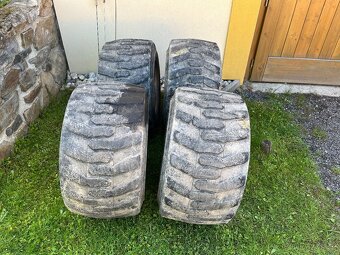 Kompletní kola na malotraktor nebo nakladač - 3