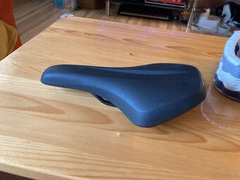 Sedlo na kolo Selle Royal Crussis - 3