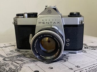 Asahi Pentax SL s legendárním objektivem Auto-Takumar 55mm f - 3
