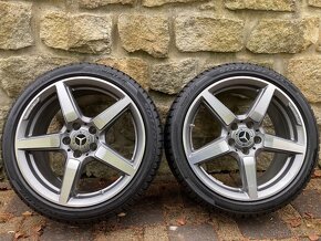 Zimní kola Mercedes AMG 235/40R18 TOP STAV - 3