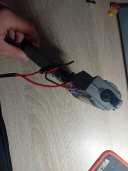 Prodám V2 mechabox na vnitřní díly - 3