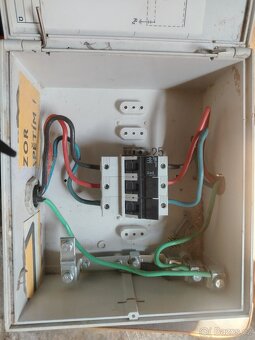 Elektro krabice - rozvaděč - 3