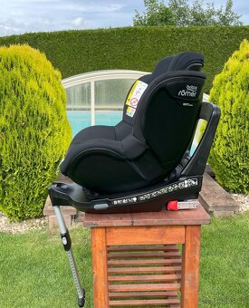 OTOČNÁ AUTOSEDAČKA BRITAX RÖMER do 18 kg - 3
