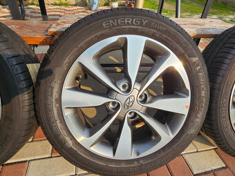 HYUNDAI i20 orig alu sada 195/55/16 TPMS Michelin - 3