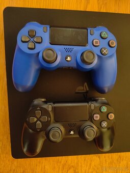 PlayStation 4 Slim 1TB - 3