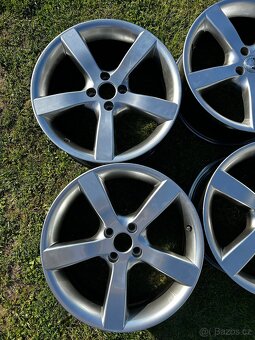 Alu kola R17 - 3