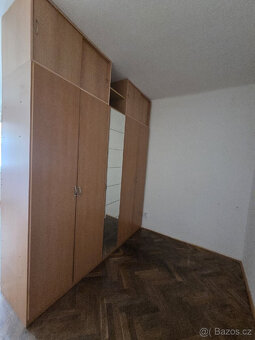 Daruji skříně za odvoz - 3