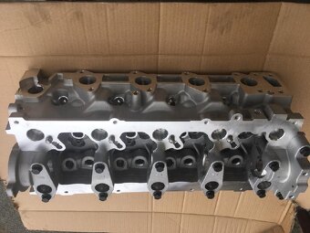 hyundai santa fe hlava motoru,vačky,vahadla,ventily - 3