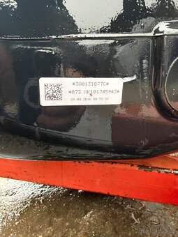 Nádrž na Adblue Škoda Superb - 3