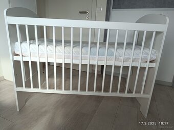 Dětská postýlka a matrace - 3