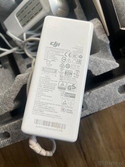 DJI Phantom 4 vysílačka, baterka, nabíječka, kufr - 3