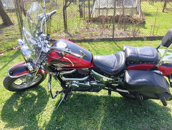 Suzuki Marauder VZ 800 - 3