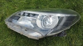 Toyota Yaris III 2014-2017, lave predne svetlo z den. sviet. - 3