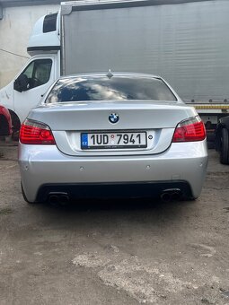 BMW e60 2.5 benzín 141kw - 3