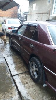 Mercedes-Benz W124 - 3