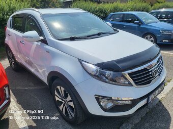 Prodám Kia Sportage 2.0 diesl 100kw.Automat 4x4.Rv.2011. - 3