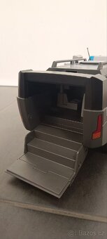 Playmobil policejní obrněné vozidlo s figurkou a výbavou - 3