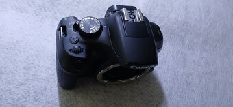 Canon EOS 1300D - 3