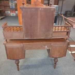 Starožitný stůl. - 3