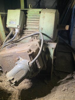 Elektromotor o výkonu 7,5 kW - 3