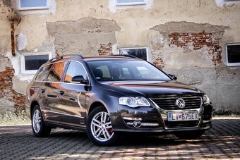Volkswagen Passat Variant 2.0 TDI Sportline - 3