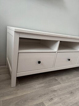 TV stolek Hemnes & koberec Lappljung Ruta | IKEA - 3