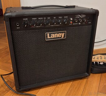 Laney LX35R – kytarové kombo 30W, jako nové - 3