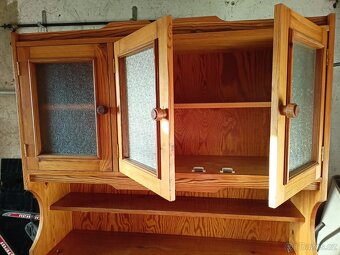 Kuchyňská kredenc. - 3