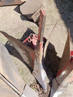 Tera Vari hrobkovací radlice - 3